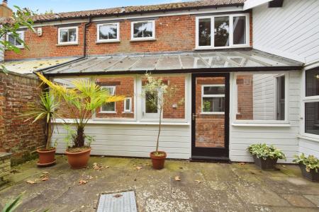 3 bedroom Barn Conversion to let in Watton Road, Colney, NR4