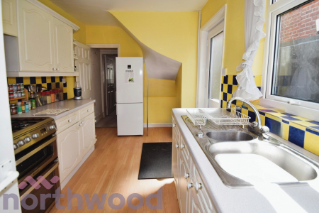 2 bedroom Terraced House to let in Winter Road, Norwich, NR2