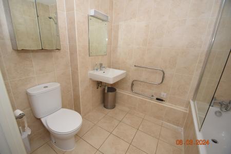 2 bedroom Flat to let in Paper Mill Yard, King Street, Norwich, NR1