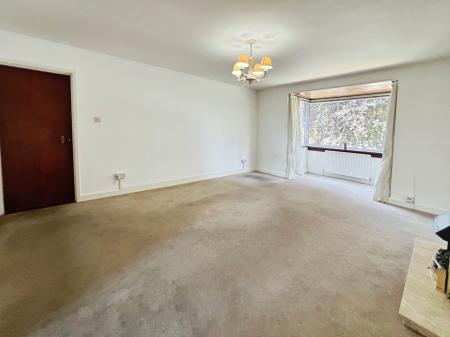 2 bedroom Flat to let in Fountain Court, Ipswich Road