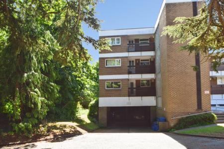 2 bedroom Flat to let in Cairns Court, Norwich