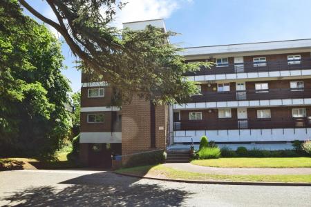 2 bedroom Flat to let in Cairns Court, Norwich