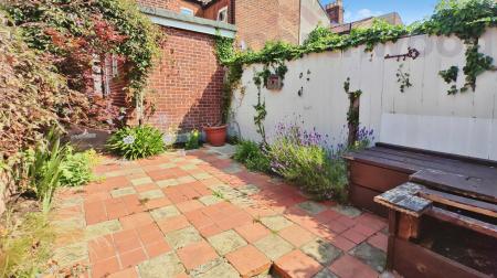 3 bedroom Terraced House for sale in Guernsey Road, Norwich, NR3