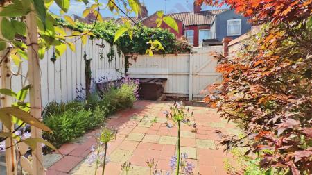 3 bedroom Terraced House for sale in Guernsey Road, Norwich, NR3
