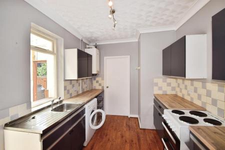 1 bedroom Flat to let in Magdalen Road, Norwich, NR3
