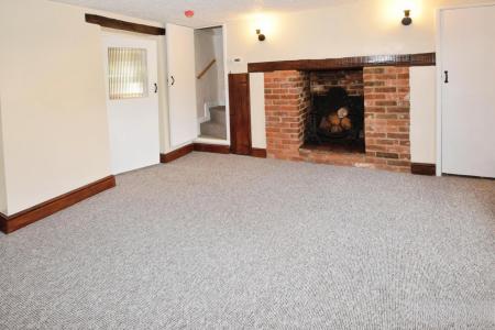 2 bedroom Cottage to let in Marsham Road, Norwich, NR10