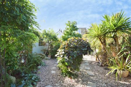 3 bedroom Semi-detached house for sale in Tyrrell Road, Benfleet, Essex, SS7
