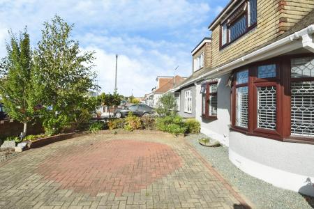 3 bedroom Semi-detached house for sale in Tyrrell Road, Benfleet, Essex, SS7