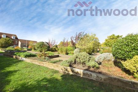 3 bedroom Flat to let in Tolye Road, Norwich, NR5