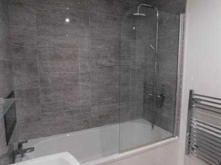 2 bedroom Flat for sale in Carlton Square, Carlton, Nottingham, NG4