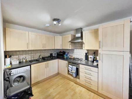 1 bedroom Flat for sale in Fairway Drive, Carlton, Nottingham, NG4