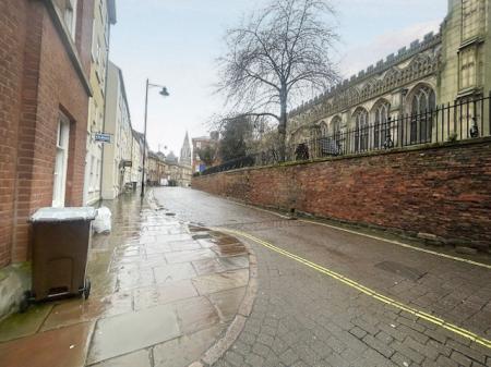 1 bedroom Flat for sale in Kings Court, Lace Market, Nottingham, NG1