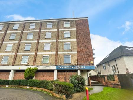 1 bedroom Studio flat for sale in Tavistock Court, Nottingham, NG5