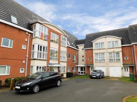 2 bedroom Flat for sale in The Green Mews, Nottingham, NG5