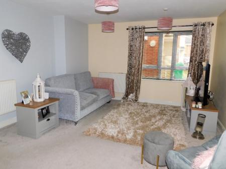 2 bedroom Flat for sale in The Green Mews, Nottingham, NG5
