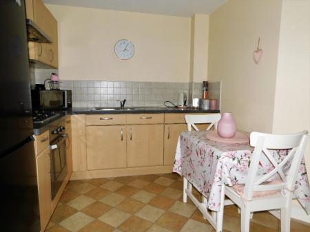 2 bedroom Flat for sale in The Green Mews, Nottingham, NG5