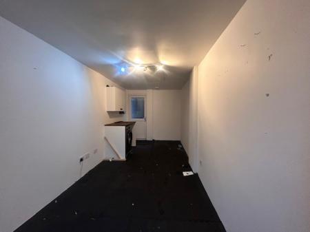 3 bedroom Semi-detached house to let in Ellwood Crescent, Nottingham, Wollaton Nottingham, NG8