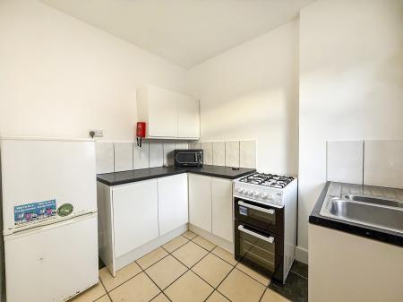 3 bedroom Semi-detached house to let in Rob Roy Avenue, Nottingham, NG7