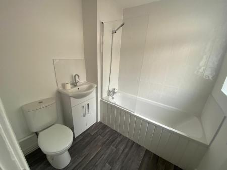 2 bedroom Terraced House to let in Warwick Street, Dunkirk, Nottingham, NG7