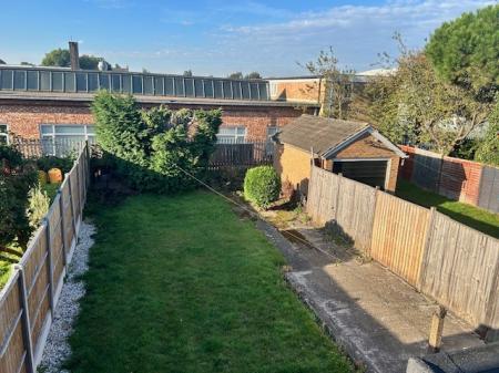 3 bedroom Semi-detached house to let in Westbury Road, Basford, Nottingham, NG5