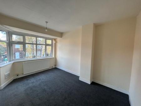 3 bedroom Semi-detached house to let in Westbury Road, Basford, Nottingham, NG5