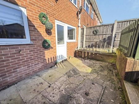 3 bedroom Semi-detached house to let in Grainger Avenue, Nottingham, West Bridgford, NG2