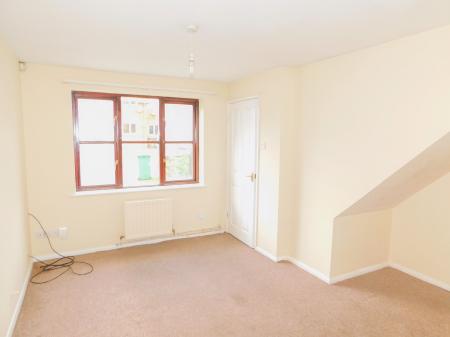 2 bedroom Semi-detached house to let in Heron Drive, Lenton, Nottingham, NG7
