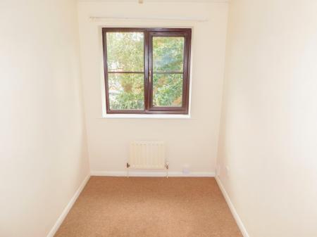 2 bedroom Semi-detached house to let in Heron Drive, Lenton, Nottingham, NG7
