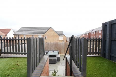 3 bedroom Semi-detached house for sale in Inger Drive,, Gedling, NG4