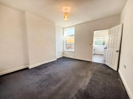 2 bedroom Terraced House for sale in King Street, Nottingham, Eastwood, NG16