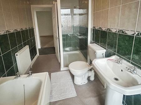 2 bedroom Terraced House for sale in King Street, Nottingham, Eastwood, NG16