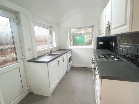 2 bedroom Terraced House for sale in King Street, Nottingham, Eastwood, NG16
