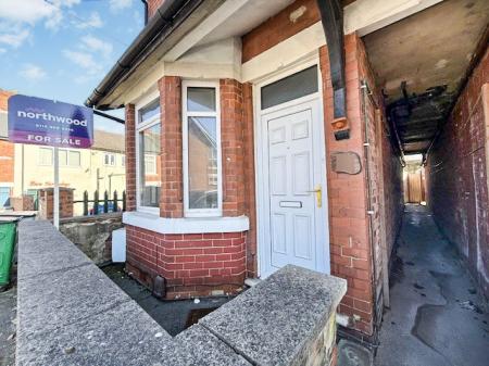 2 bedroom Terraced House for sale in King Street, Nottingham, Eastwood, NG16