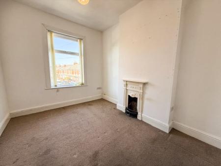 2 bedroom Terraced House for sale in King Street, Nottingham, Eastwood, NG16