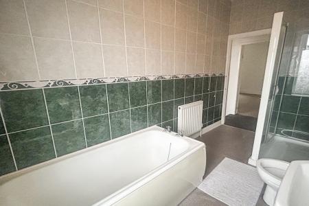 2 bedroom Terraced House for sale in King Street, Nottingham, Eastwood, NG16