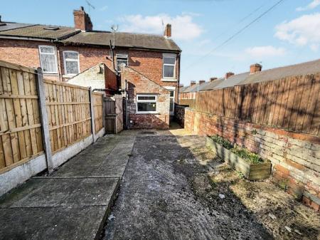 2 bedroom Terraced House for sale in King Street, Nottingham, Eastwood, NG16