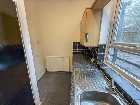 1 bedroom Studio flat to let in Berridge Road, Nottingham, NG7