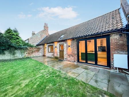 1 bedroom Barn Conversion to let in Main Street, Newark-on-Trent, NG23