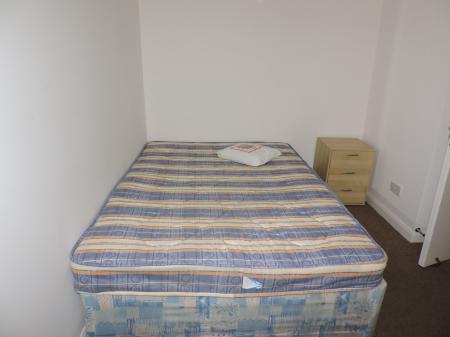 4 bedroom Terraced House to let in Hart Street, Lenton, Nottingham, NG7