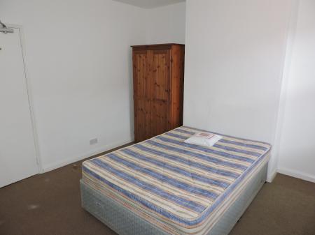 4 bedroom Terraced House to let in Hart Street, Lenton, Nottingham, NG7