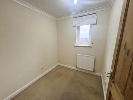 3 bedroom Town house to let in Harvest Close, Top Valley, Nottingham, NG5