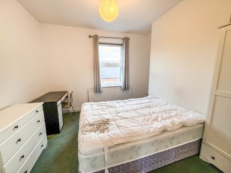 4 bedroom Terraced House to let in Hart Street, Nottingham, Lenton Nottingham, NG7