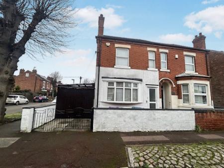3 bedroom Semi-detached house for sale in Oakfields Road, Nottinghamshire, Nottingham, NG2