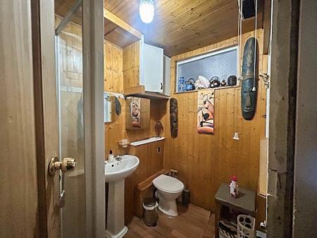 3 bedroom Detached house for sale in Oakfields Road, Nottinghamshire, Nottingham, NG2