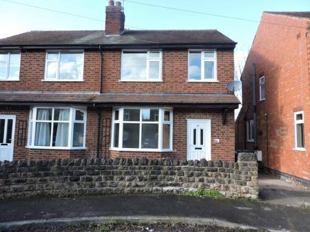 3 bedroom Semi-detached house to let in Carisbrooke Avenue, Beeston, NG9