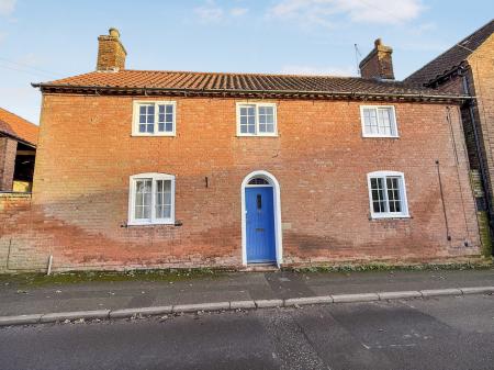 2 bedroom Semi-detached house to let in Spring Lane, Newark-on-Trent, NG23
