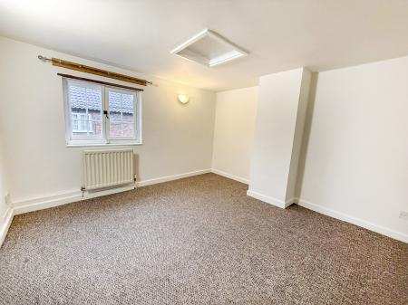 2 bedroom Semi-detached house to let in Spring Lane, Newark-on-Trent, NG23