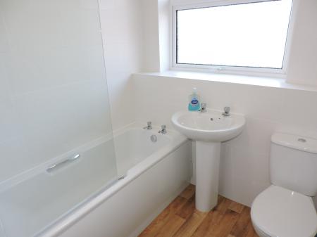 3 bedroom Town house to let in Bramble Drive, Carlton, Nottingham, NG3