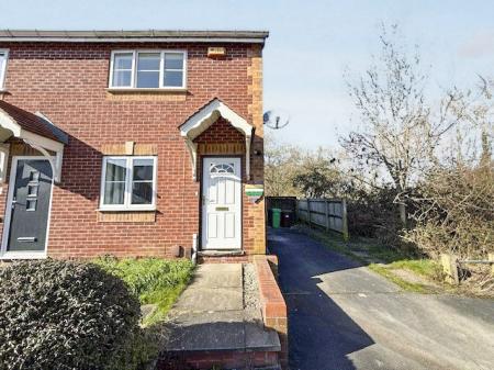 2 bedroom Terraced House to let in Bullfinch Road, Basford, Nottingham, NG6