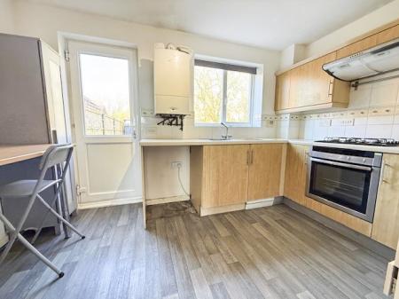 2 bedroom Terraced House to let in Bullfinch Road, Basford, Nottingham, NG6